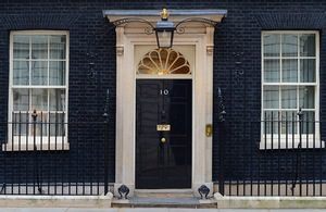 Офіс британського прем'єр-міністра, 10 Downing Street and The Rt Hon Sir Keir Starmer, 17 грудня 2024 року